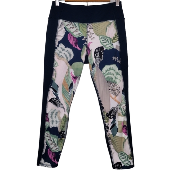 Athleta Women's Leaf Print Active Running Athletic Cropped Leggings - Picture 1 of 15